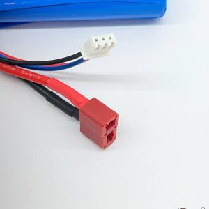 باطری 7.4V 1300mAh مخصوص ماشین کنترلی – باتری لیتیومی با دوام بالا